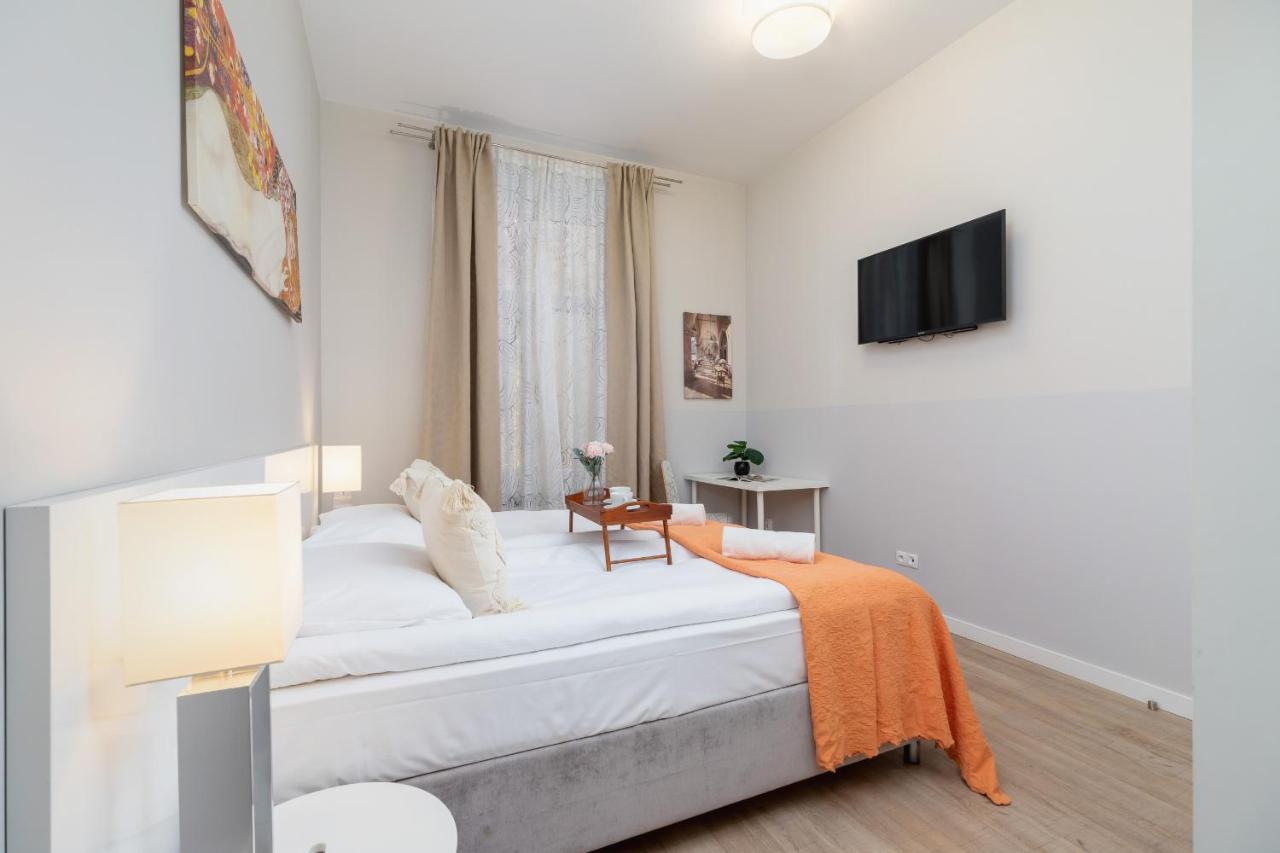 Central Planty Park Apartment Lobzowska By Noclegi Renters クラクフ エクステリア 写真