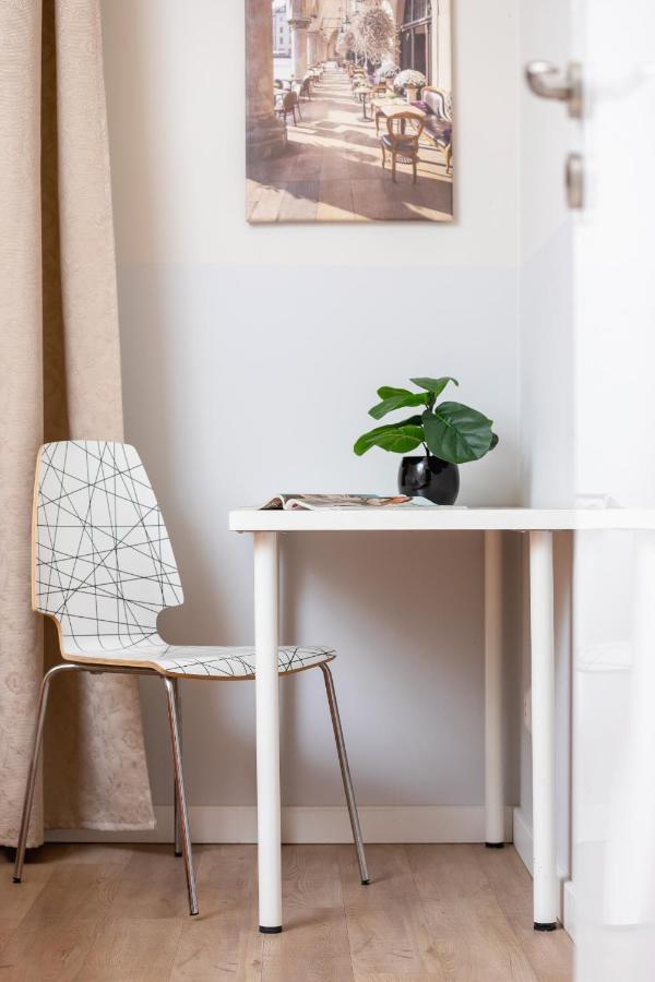 Central Planty Park Apartment Lobzowska By Noclegi Renters クラクフ エクステリア 写真