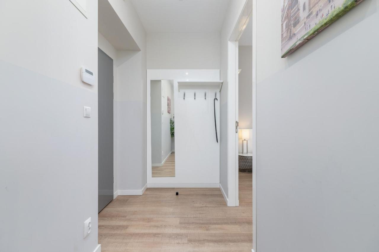 Central Planty Park Apartment Lobzowska By Noclegi Renters クラクフ エクステリア 写真