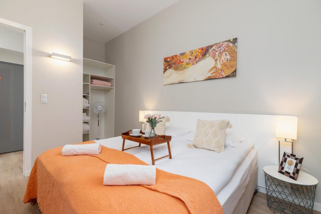 Central Planty Park Apartment Lobzowska By Noclegi Renters クラクフ エクステリア 写真